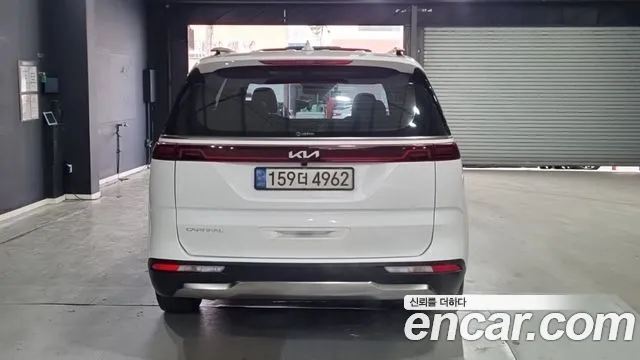 Kia Carnival 4th Gen — Фото автомобиля 4