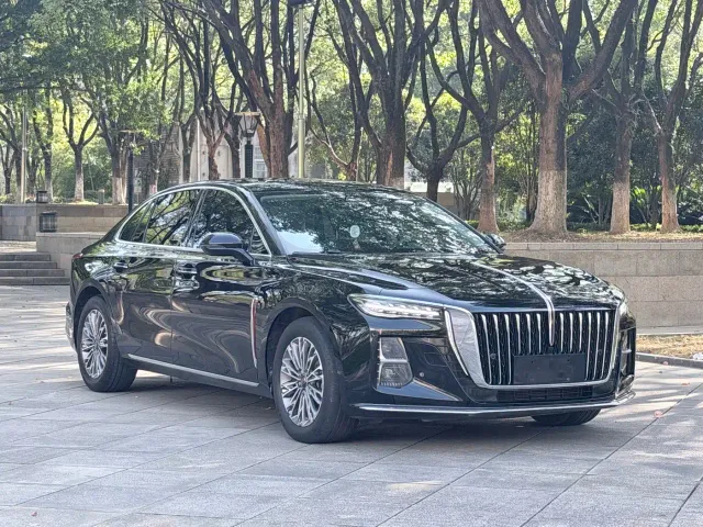 Hongqi H5 — Фото автомобиля 3