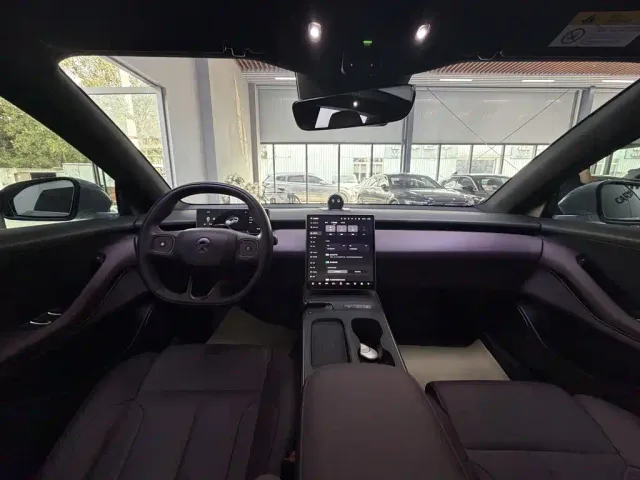 Nio ET5 Touring — Фото автомобиля 13