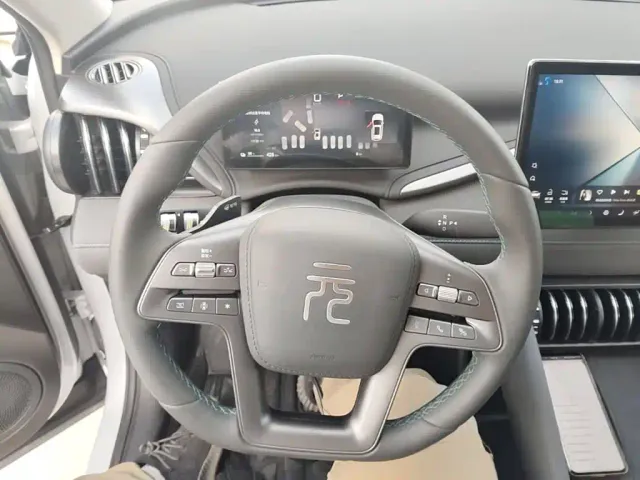 BYD Yuan PLUS — Фото автомобиля 10