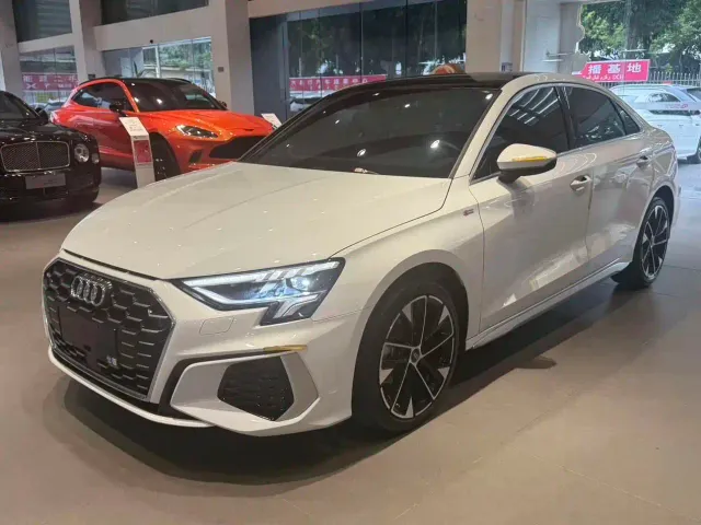 Фотография автомобиля — Audi A3