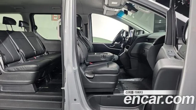 Hyundai Staria — Фото автомобиля 11