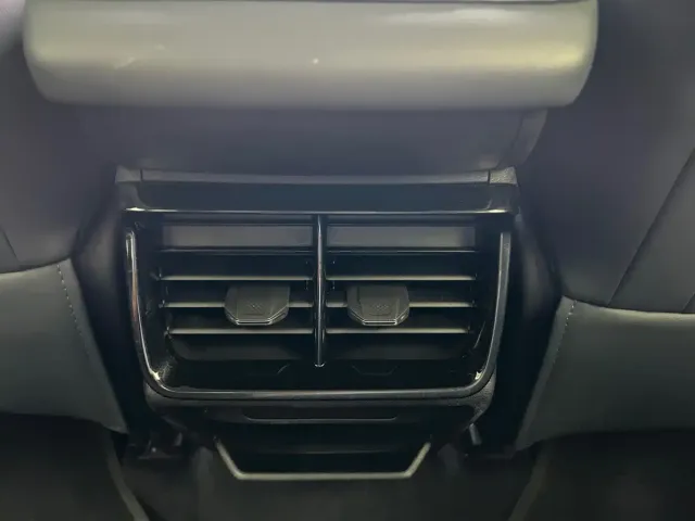 Geely Boyue L 2023 1.5TD DCT Glory Edition — Фото автомобиля 20