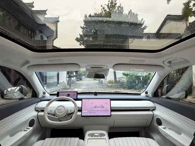 Exeed Exlantix ET 2024 Extended Range 240 Max AWD — Фото автомобиля 29