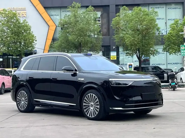 Aito M8 — Фото автомобиля 4