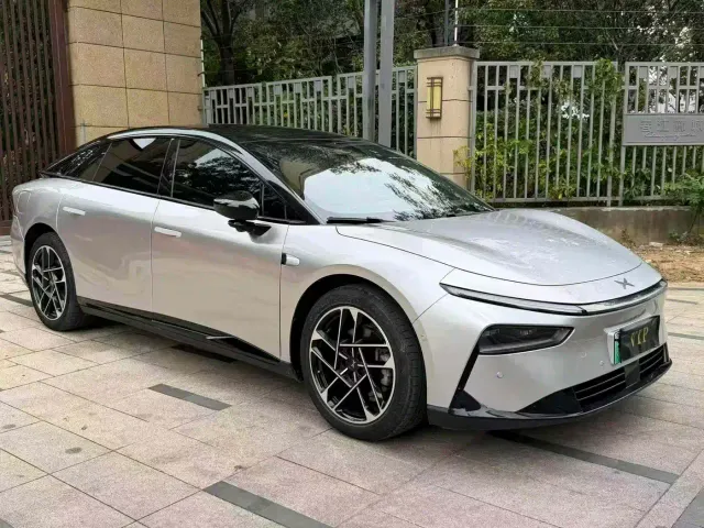 Xpeng P7+ — Фото автомобиля 3