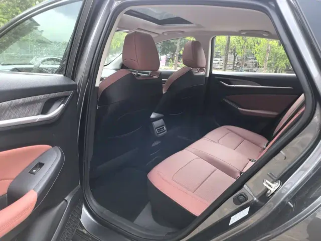 Changan Eado — Фото автомобиля 12