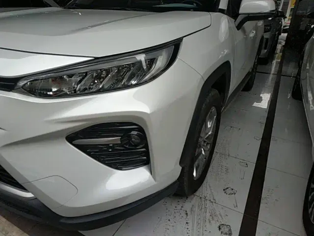 Toyota Wildlander — Фото автомобиля 23
