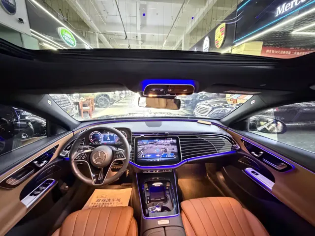 Mercedes-Benz E-Class — Фото автомобиля 8