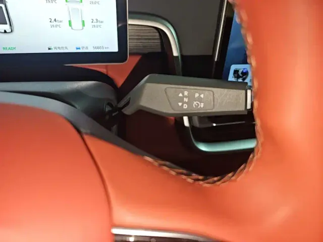 Dongfeng eπ 008 — Фото автомобиля 13