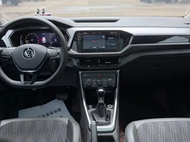 Volkswagen T-Cross — Фото автомобиля 18