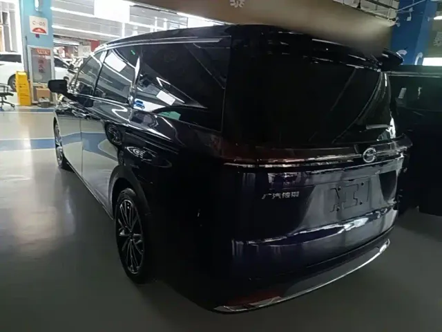 GAC Trumpchi E8 — Фото автомобиля 4