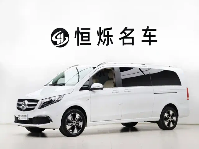 Фотография автомобиля — Mercedes-Benz V-Class
