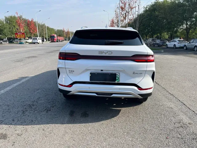 BYD Song PLUS — Фото автомобиля 18