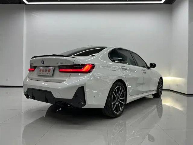 BMW 3 Series — Фото автомобиля 4