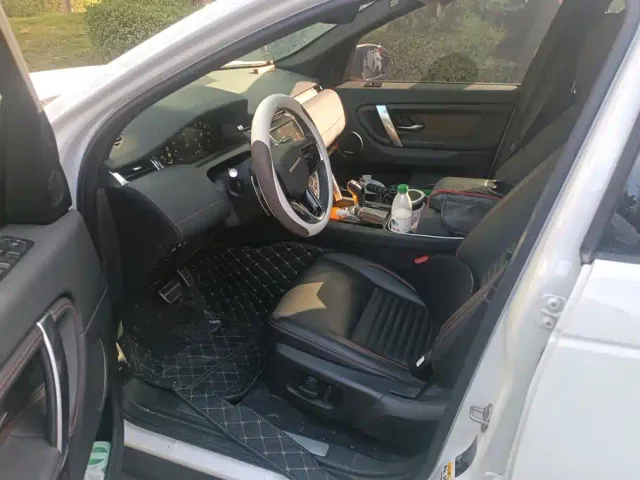 Land Rover Discovery Sport — Фото автомобиля 9