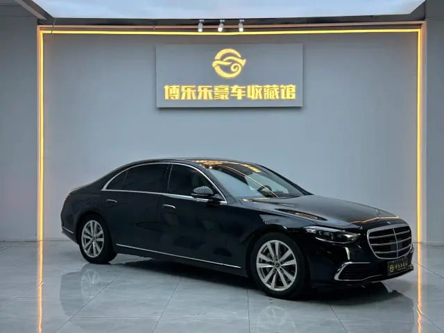 Mercedes-Benz S-Class — Фото автомобиля 3