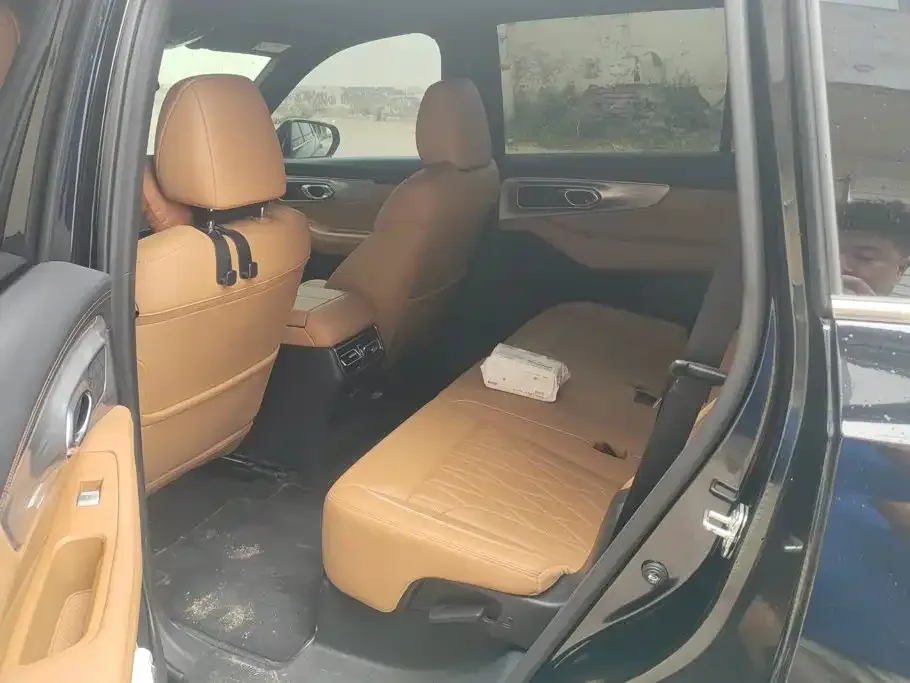 GAC Trumpchi Trumpchi GS8 2025 Pilot Series 2.0TGDI 2WD Luxury Edition 5-seater — Фото автомобиля 11