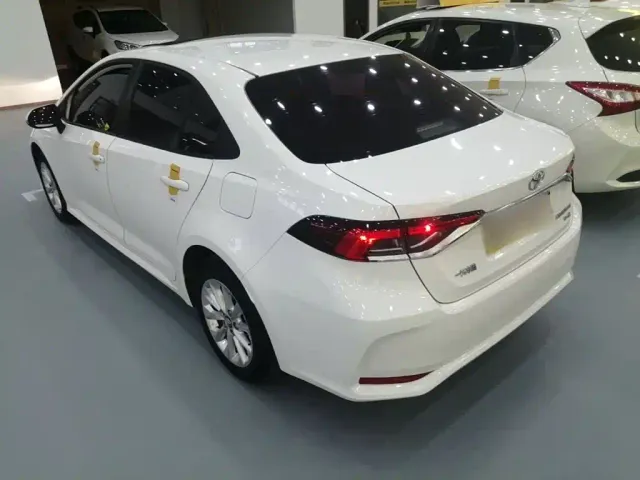 Toyota Corolla — Фото автомобиля 4