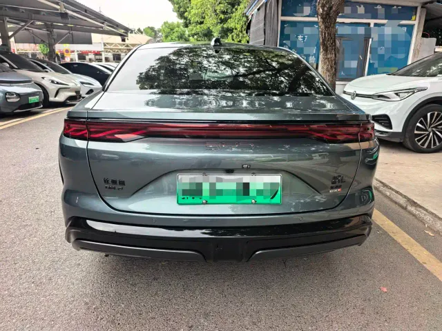 BYD Han L — Фото автомобиля 14