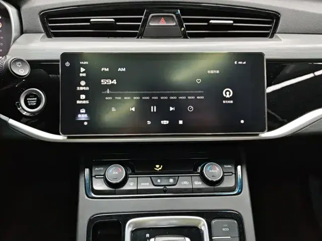 Geely Boyue — Фото автомобиля 13