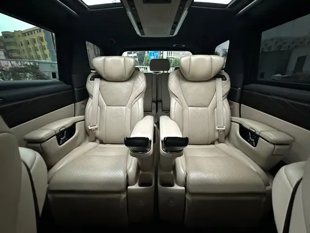 Toyota Alphard — Фото автомобиля 26