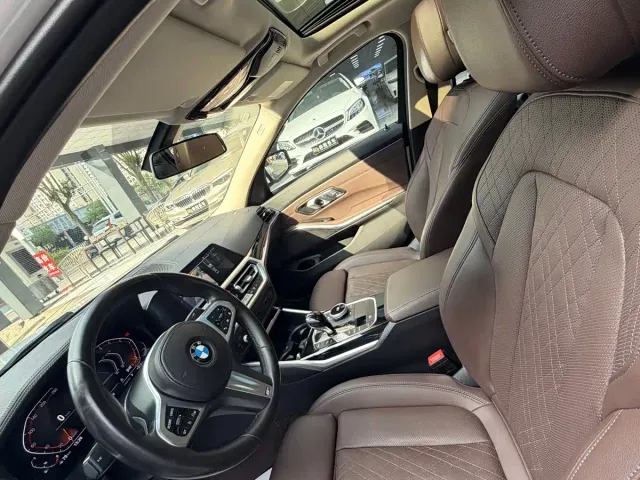 BMW 3 Series — Фото автомобиля 4