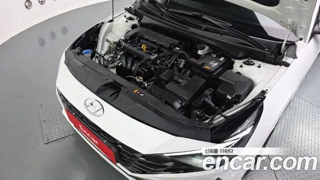 Hyundai Avante CN7 — Фото автомобиля 9