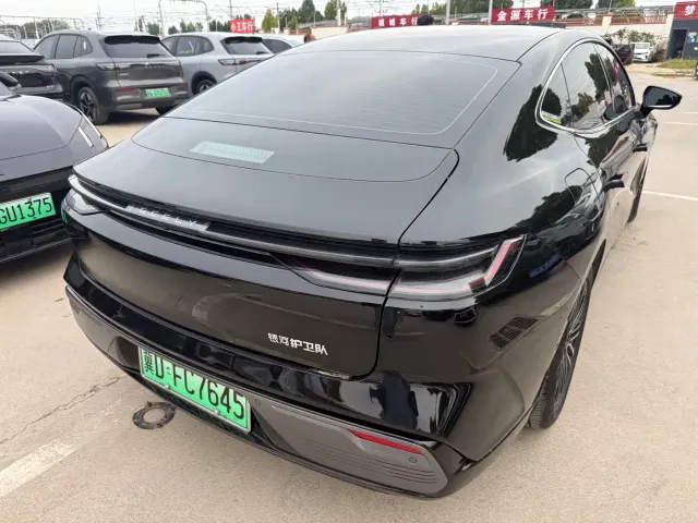 Geely Galaxy Xingyao 8 — Фото автомобиля 9