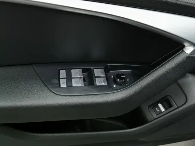 Audi A6L — Фото автомобиля 9