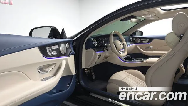 Mercedes-Benz E-Class — Фото автомобиля 10