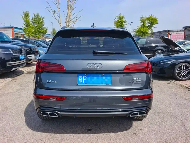 Audi Q5L — Фото автомобиля 5