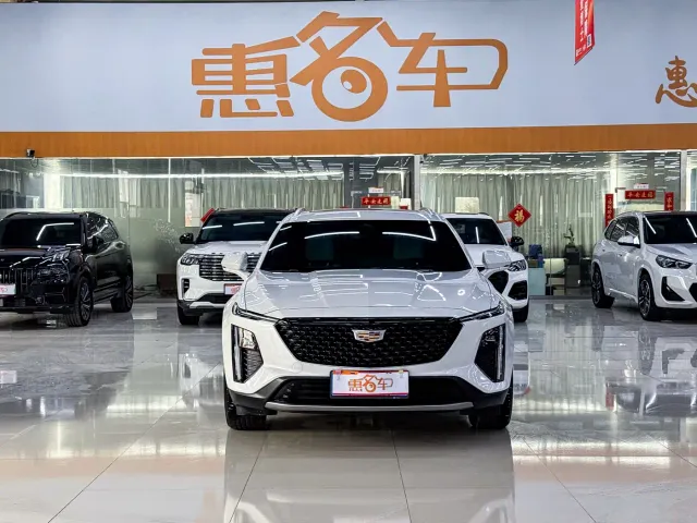 Cadillac GT4 — Фото автомобиля 3