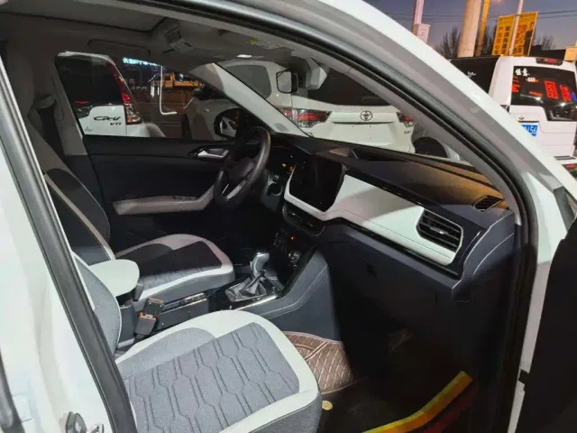 Volkswagen Tharu — Фото автомобиля 4