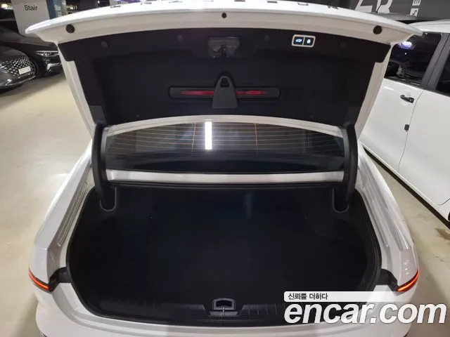 Hyundai Grandeur GN7 — Фото автомобиля 16