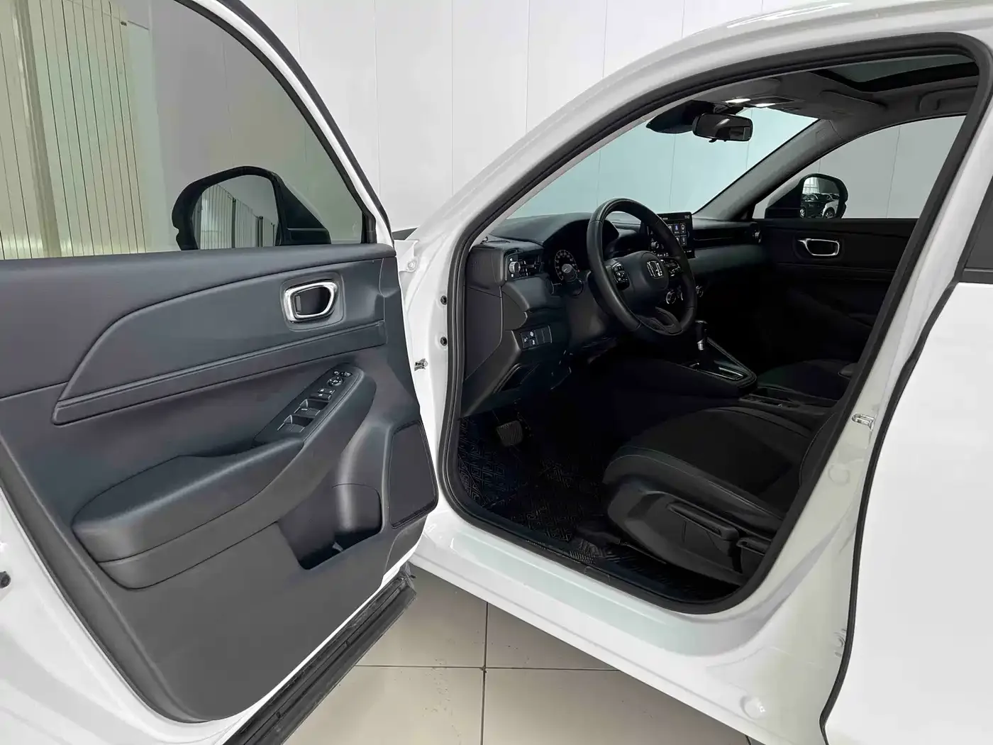 Honda Honda XR-V 2023 1.5L CVT Fever Edition — Фото автомобиля 7