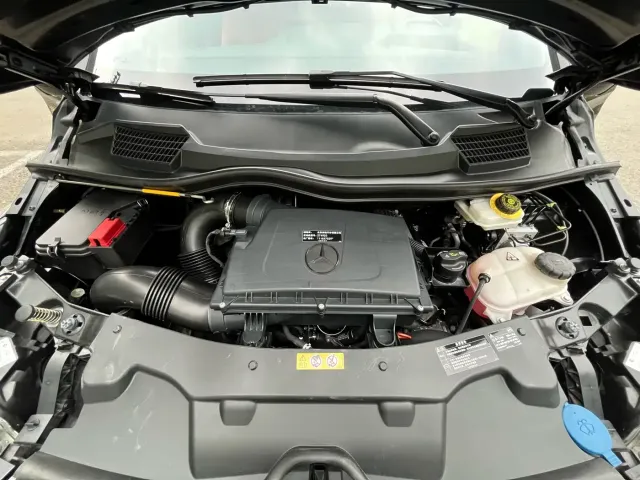 Mercedes-Benz Vito 2023 2.0T Elite 7-Seater — Фото автомобиля 19