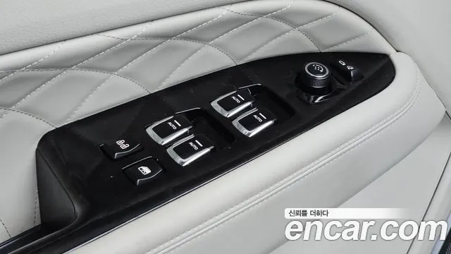 KG_Mobility_Ssangyong Rexton Rexton Arena Дизель 2.2 4WD — Фото автомобиля 25