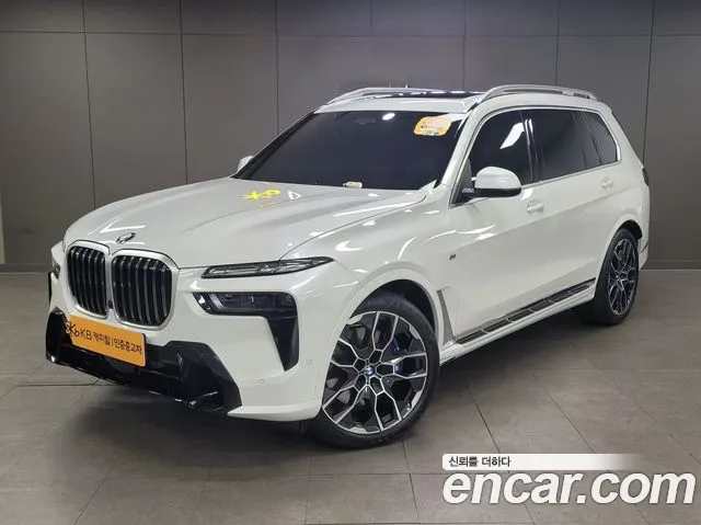 Фотография автомобиля — BMW X7 G07