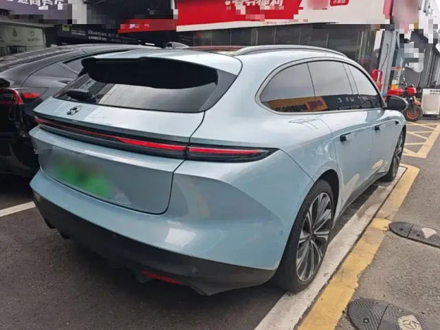 Nio ET5 Touring — Фото автомобиля 6