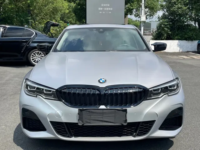 BMW 3 Series — Фото автомобиля 2