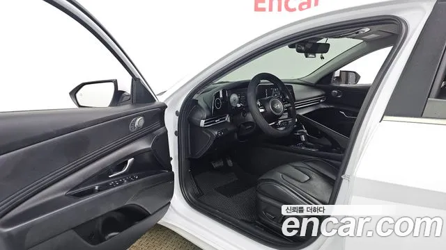 Hyundai Avante CN7 — Фото автомобиля 10