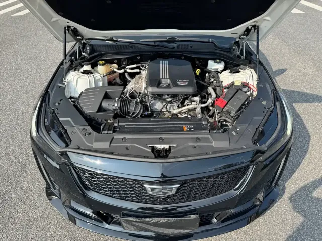 Cadillac CT5 — Фото автомобиля 16