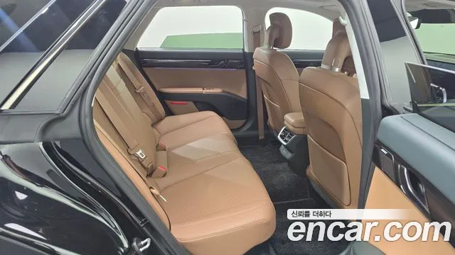 Hyundai Grandeur GN7 — Фото автомобиля 26