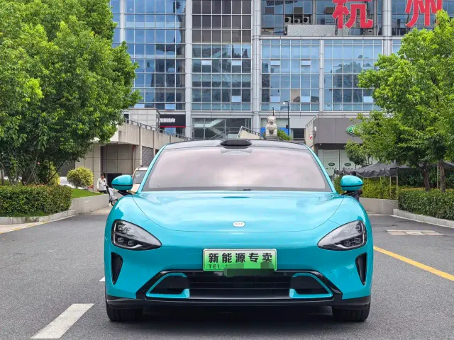 Xiaomi SU7 — Фото автомобиля 2