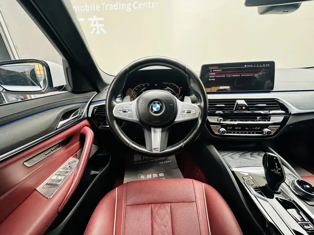 BMW BMW 5 Series 2022 Model Second Facelift 530Li Leading M Sport Package — Фото автомобиля 13