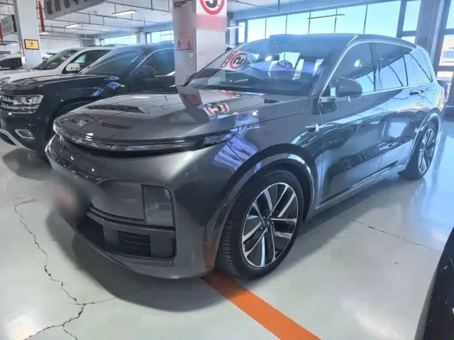 Фотография автомобиля — Li Auto L9