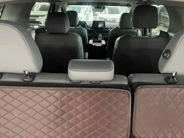 Toyota Granvia — Фото автомобиля 6