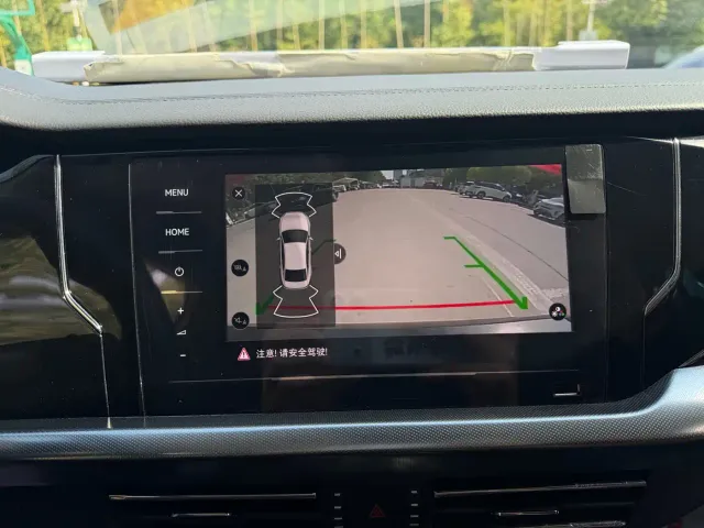Volkswagen Passat — Фото автомобиля 6