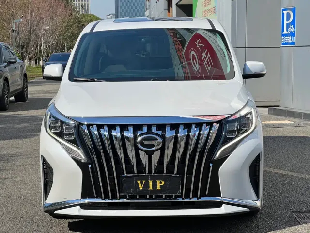 GAC Trumpchi M8 — Фото автомобиля 3